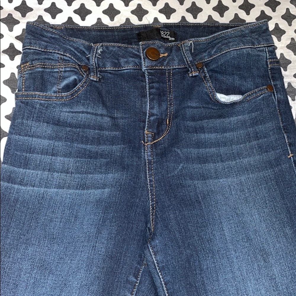 Jeans - Picture 2 of 3